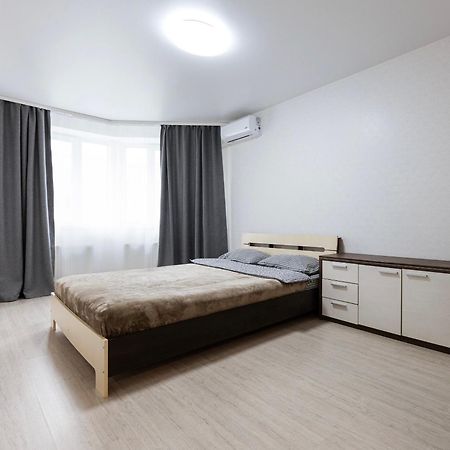 קייב 0272 Нова Затишна Квартира Жк Щасливий מראה חיצוני תמונה